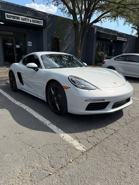 2025 Porsche 718 Cayman - Image 2 of 8