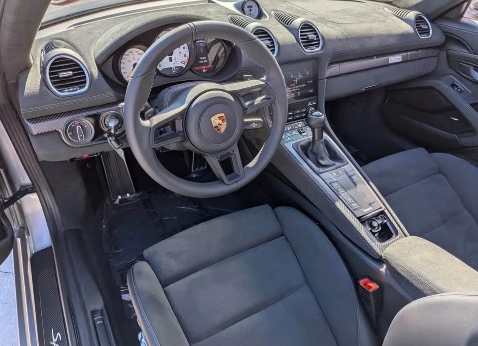2025 Porsche 718 Boxster Spyder RS - Image 10 of 16