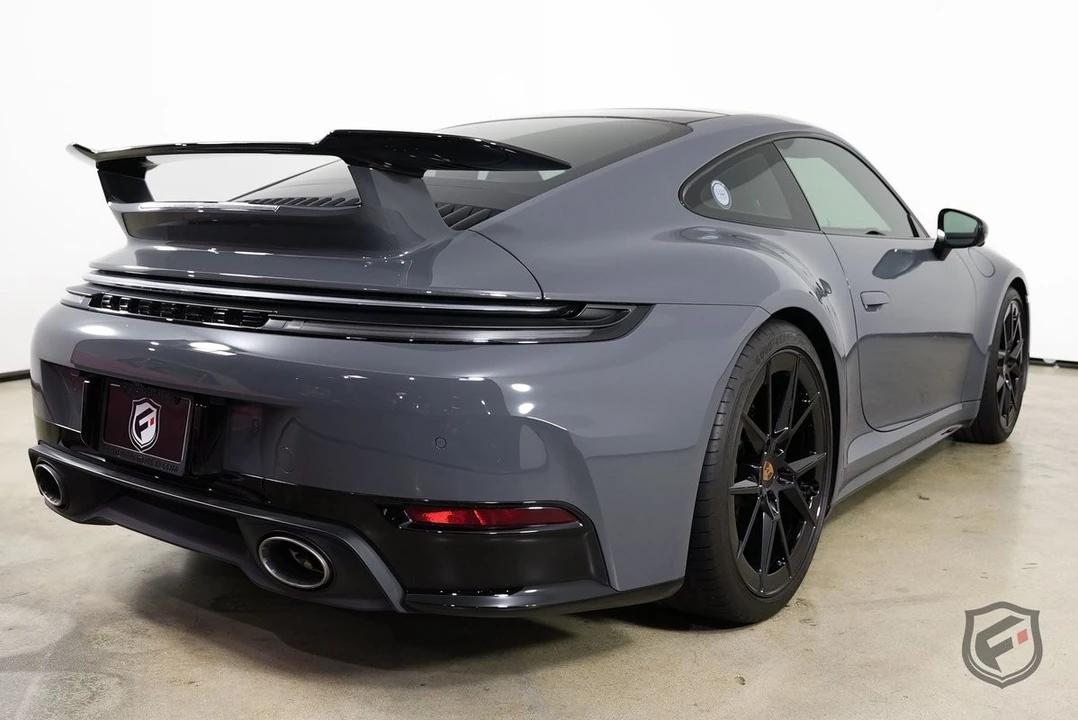 2025 Porsche 992 Carrera - Image 5 of 27