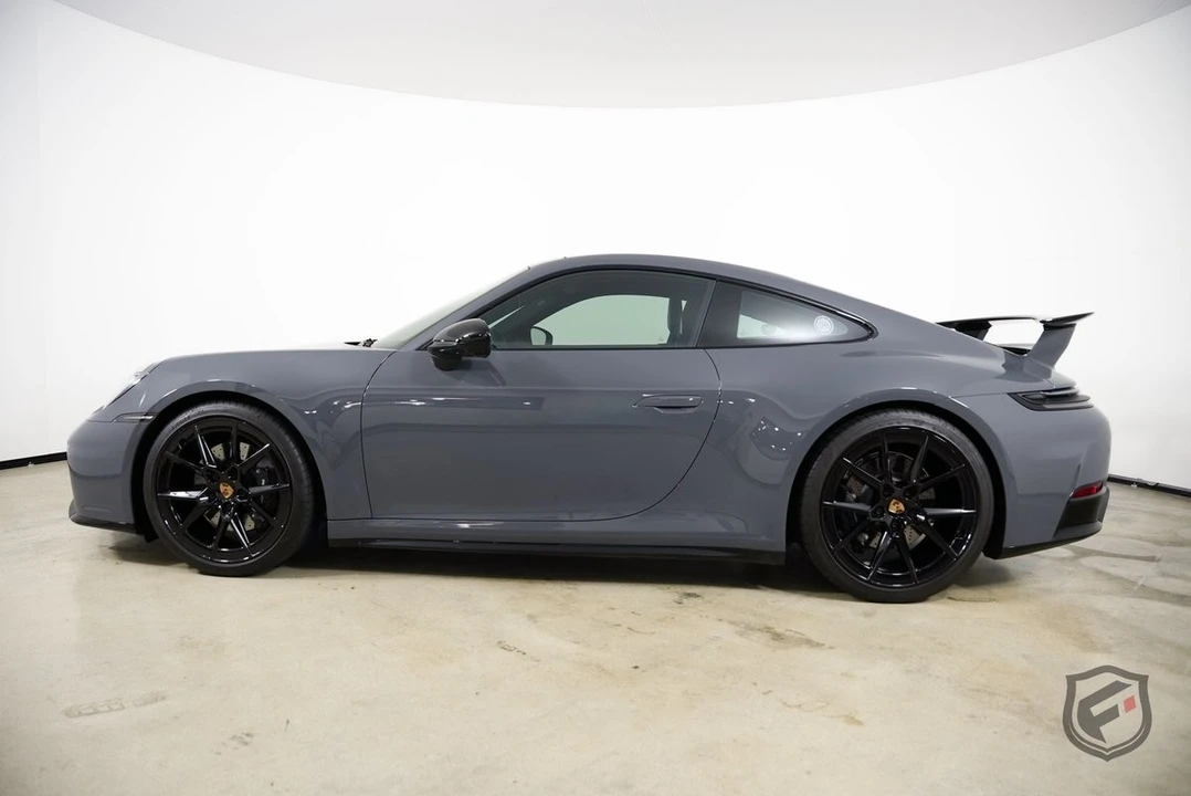 2025 Porsche 992 Carrera - Image 2 of 27