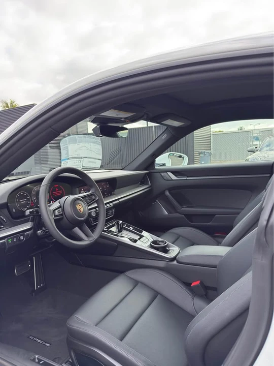 2025 Porsche 992 Carrera - Image 5 of 7