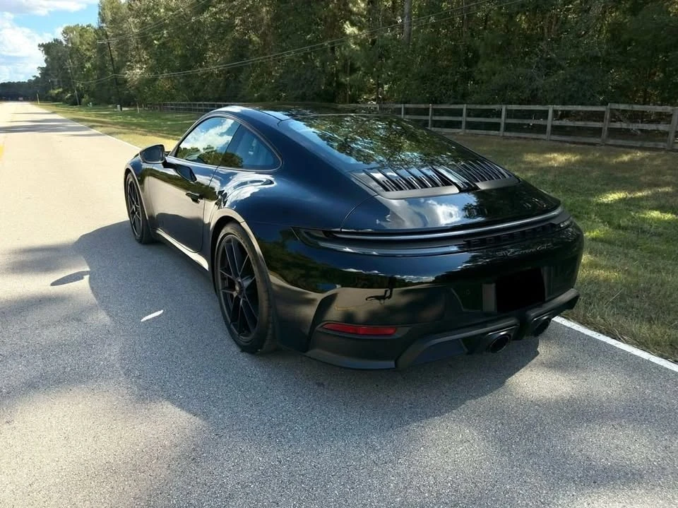 2025 Porsche 992 Carrera - Image 11 of 20