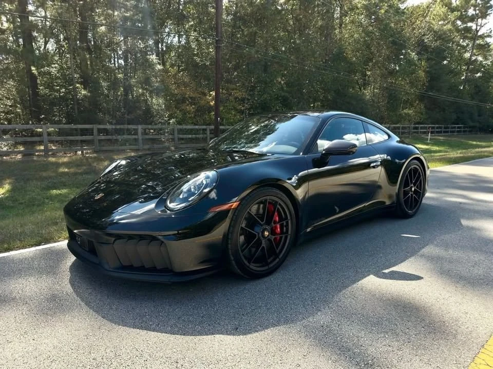 2025 Porsche 992 Carrera - Image 9 of 20