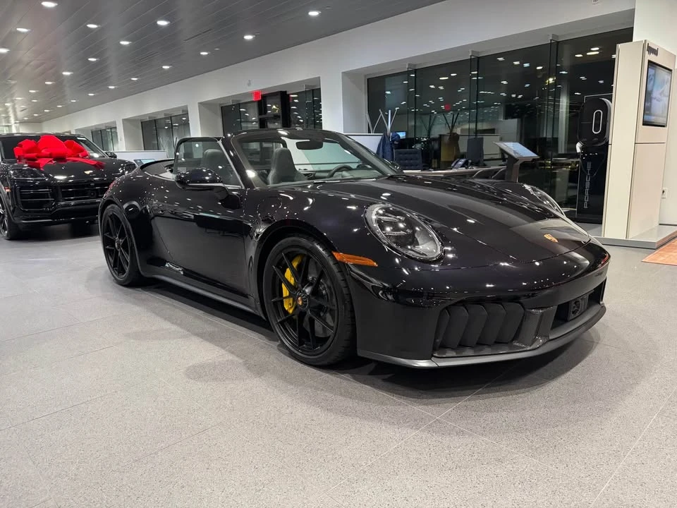 2025 Porsche 992 Carrera GTS - Image 6 of 9