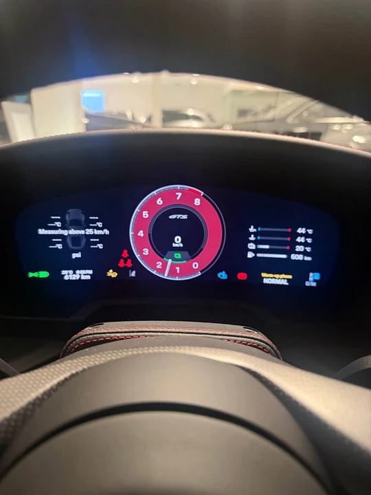 2025 Porsche 992 Carrera GTS - Image 8 of 18
