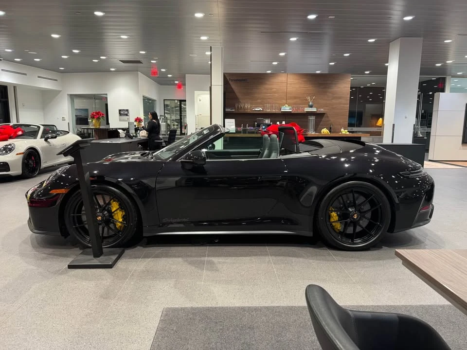 2025 Porsche 992 Carrera GTS - Image 4 of 9