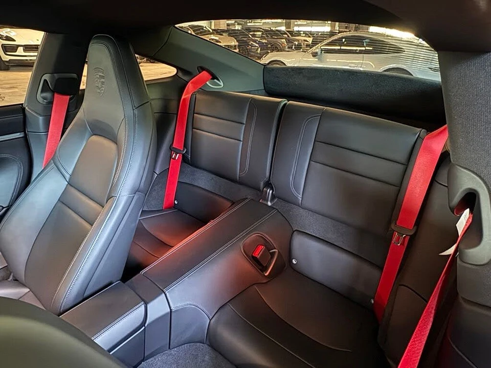 2025 Porsche 992 Carrera - Image 30 of 31