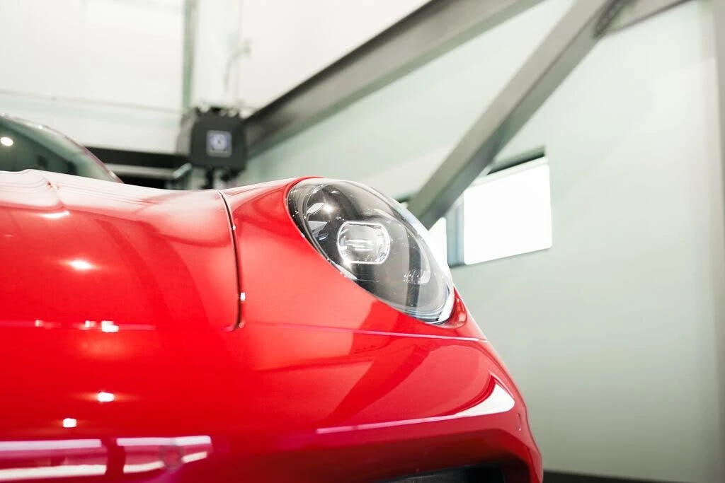 2025 Porsche 992 Carrera - Image 11 of 31