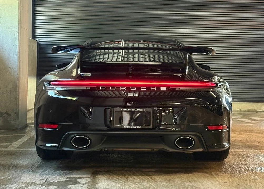 2025 Porsche 992 Carrera - Image 8 of 31
