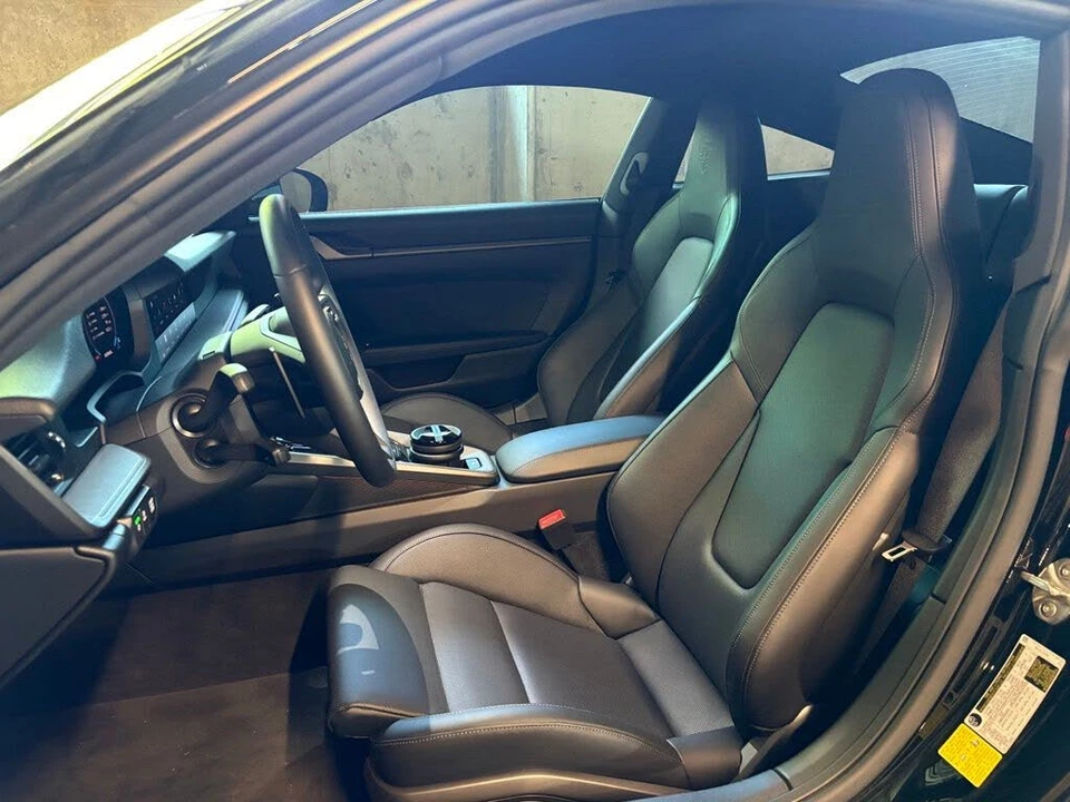 2025 Porsche 992 Carrera - Image 5 of 31