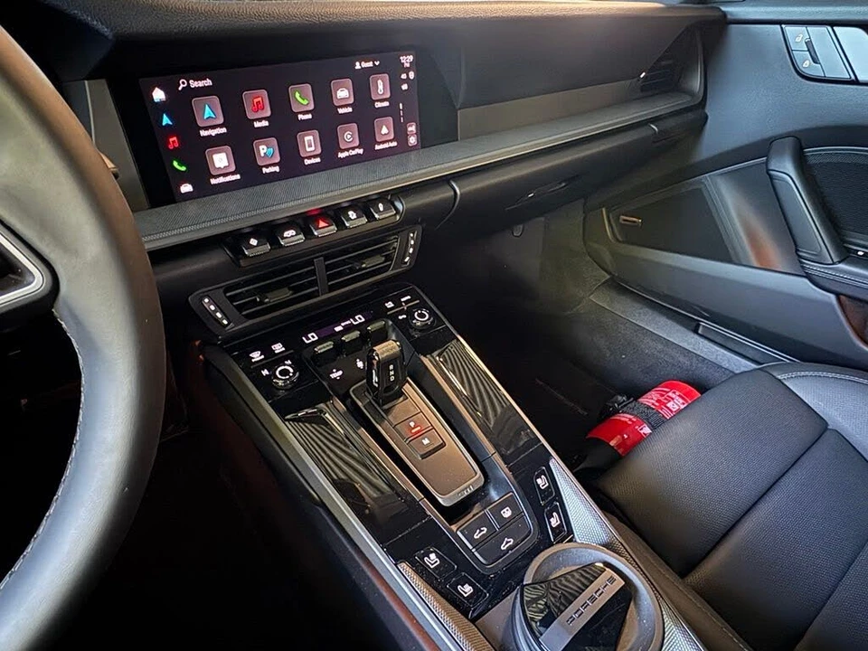 2025 Porsche 992 Carrera - Image 30 of 31