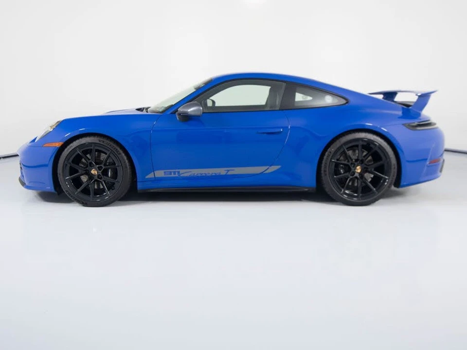 2025 Porsche 992 Carrera - Image 7 of 31