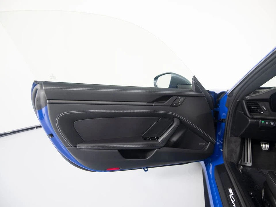 2025 Porsche 992 Carrera - Image 18 of 31