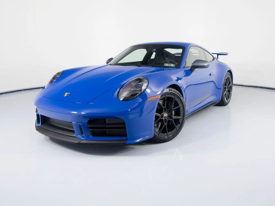 2025 Porsche 992 Carrera - Image 6 of 31