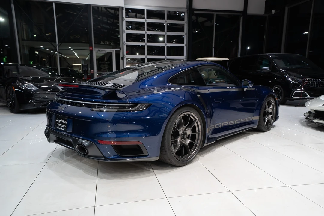 2025 Porsche 911 - Image 4 of 31