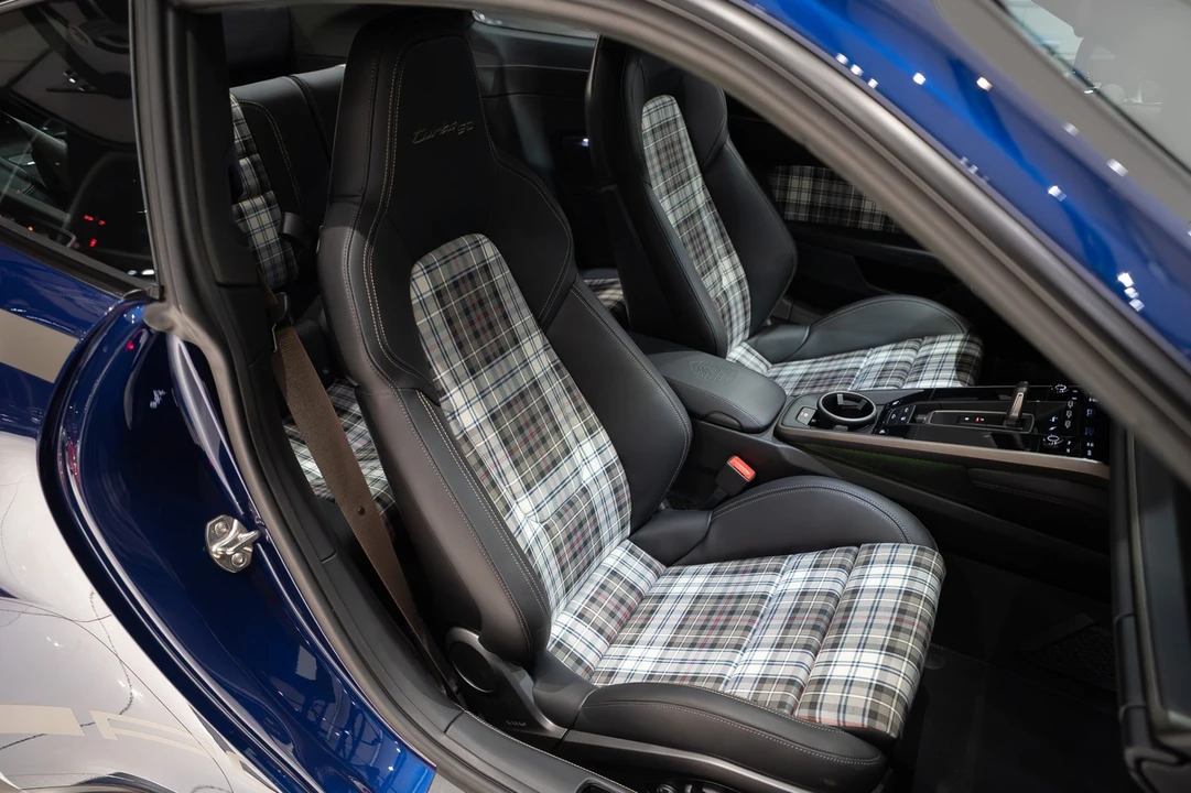 2025 Porsche 992 Sport Classic - Image 28 of 31