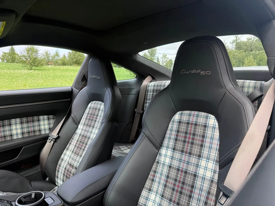 2025 Porsche 992 Carrera - Image 7 of 16