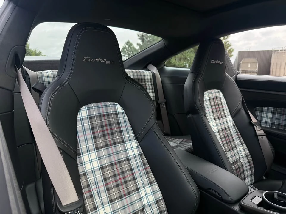 2025 Porsche 992 Carrera - Image 9 of 16