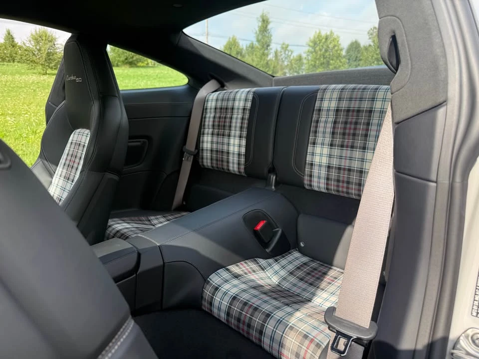 2025 Porsche 992 Carrera - Image 8 of 16