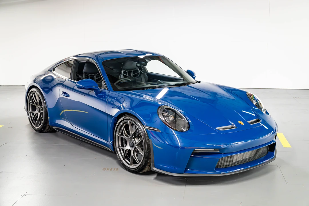 2025 Porsche 992 Carrera S - Image 19 of 31