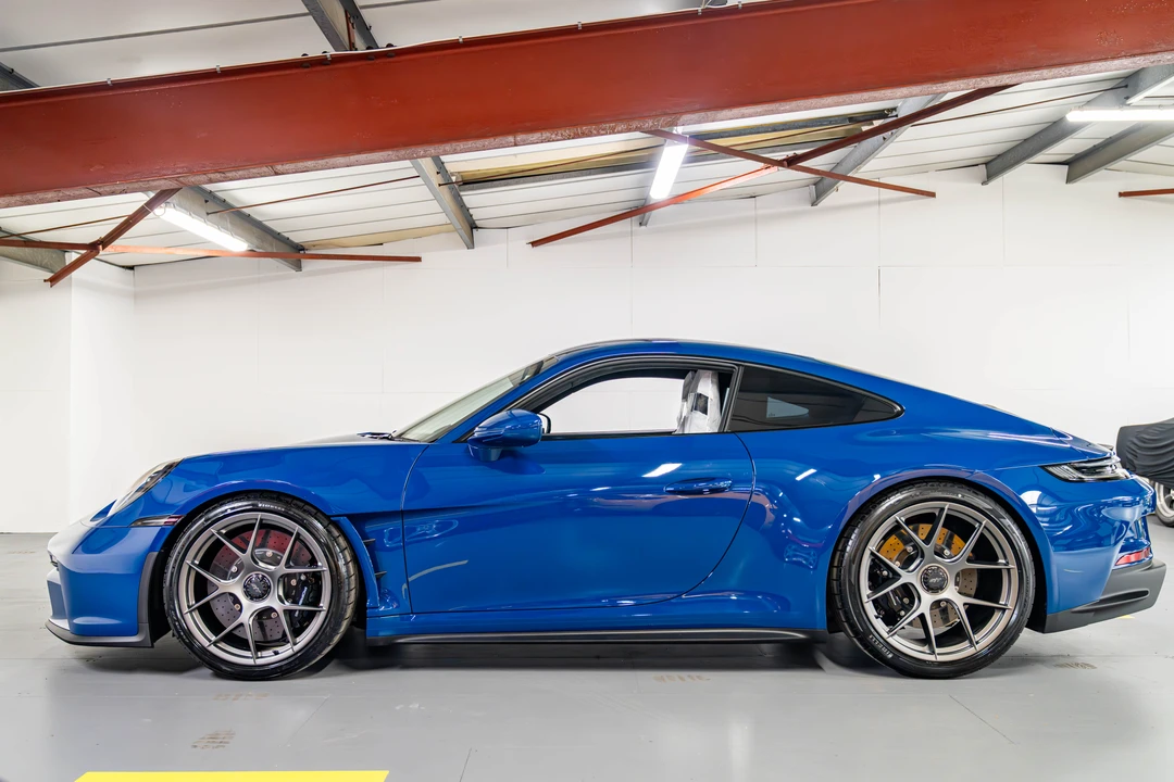 2025 Porsche 992 Carrera S - Image 12 of 31