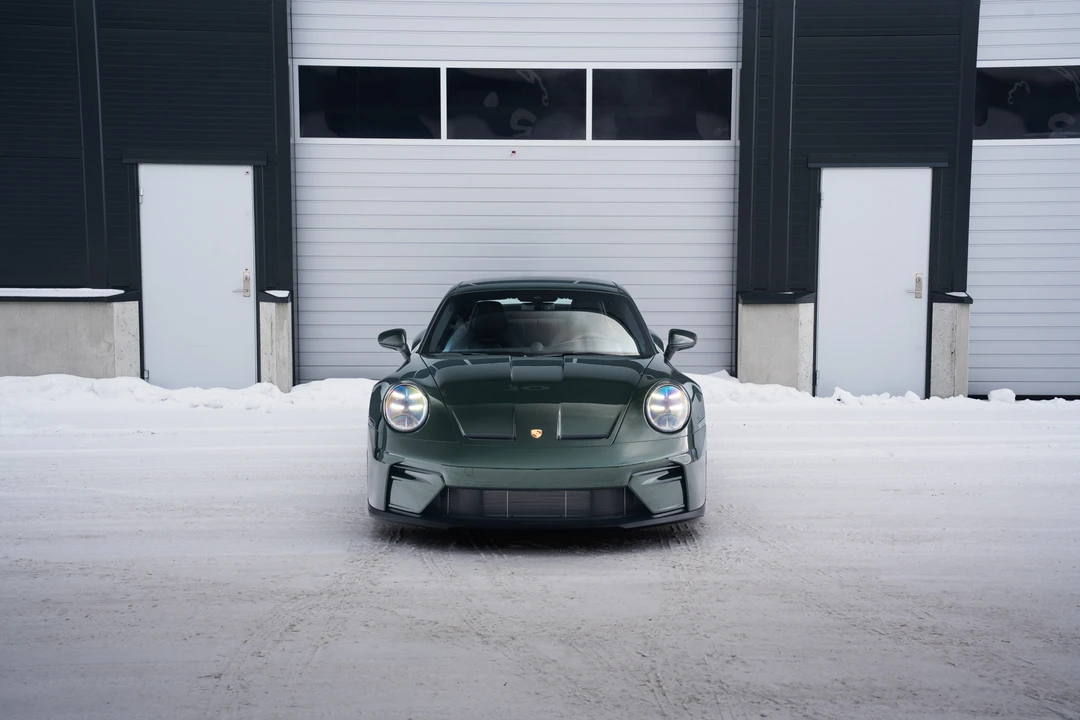 2025 Porsche 992 GT3 - Image 10 of 31