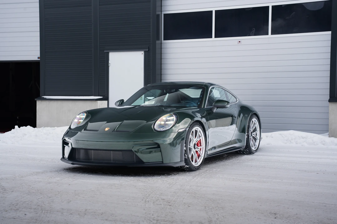 2025 Porsche 992 GT3 - Image 3 of 31