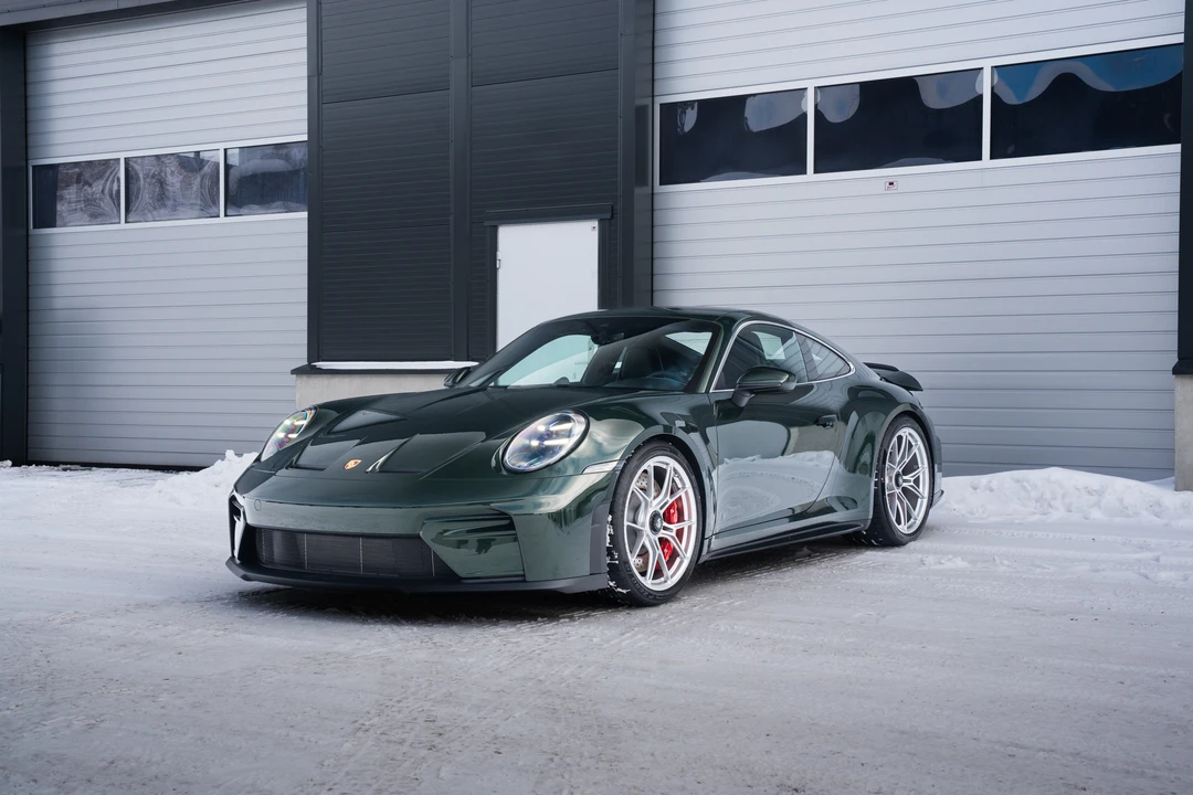 2025 Porsche 992 GT3 - Image 11 of 31