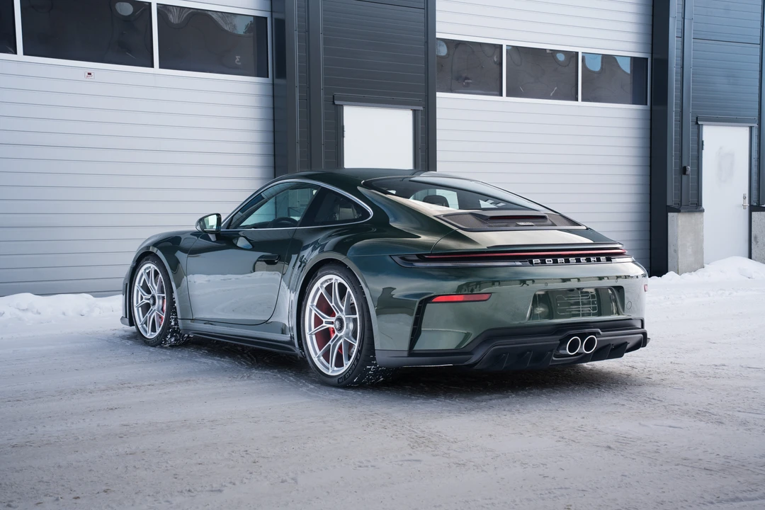 2025 Porsche 992 GT3 - Image 5 of 31