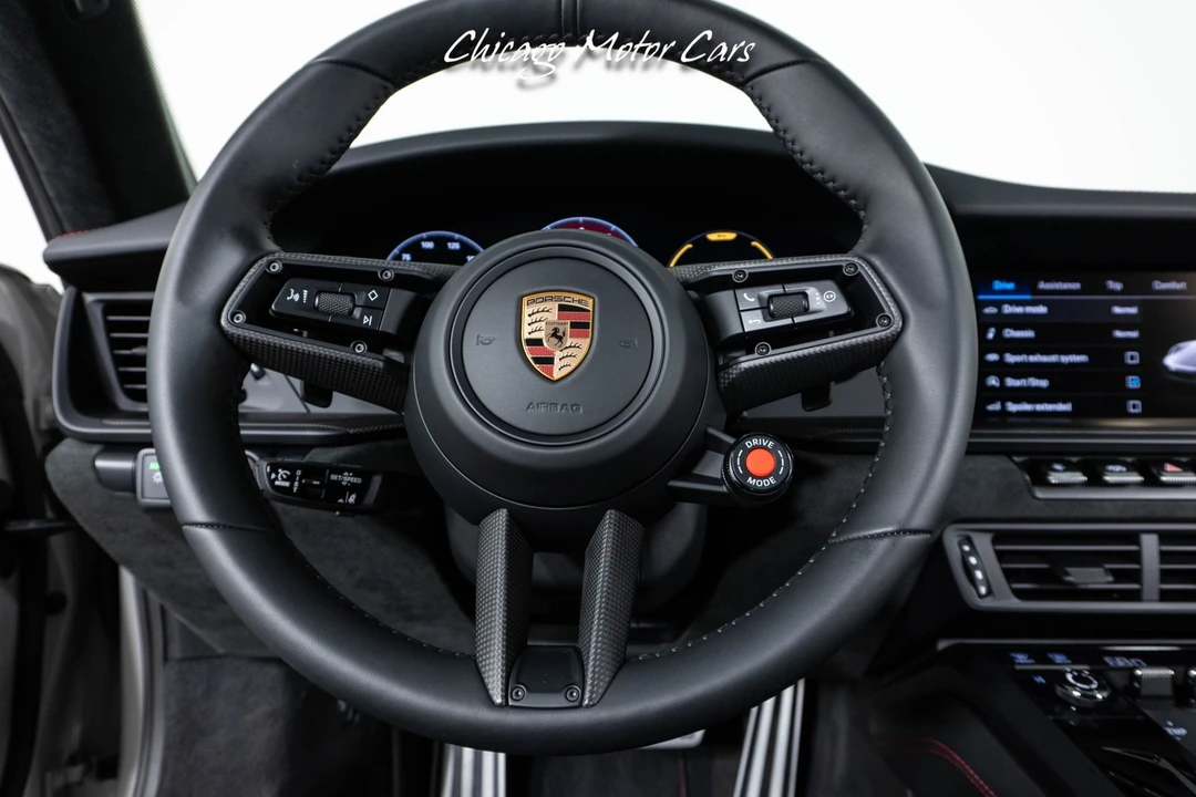 2025 Porsche 911 - Image 30 of 31