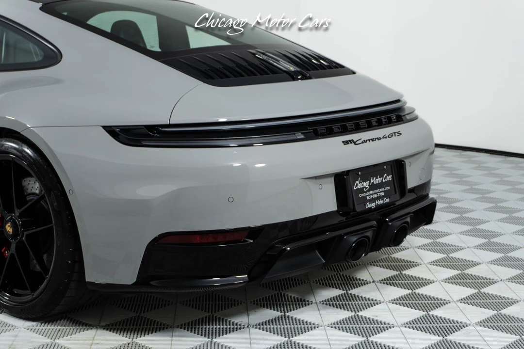 2025 Porsche 992 Carrera - Image 18 of 21
