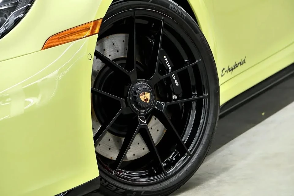 2025 Porsche 992 Carrera GTS - Image 7 of 20
