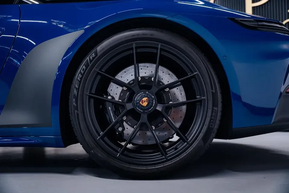 2025 Porsche 992 Carrera GTS - Image 3 of 14