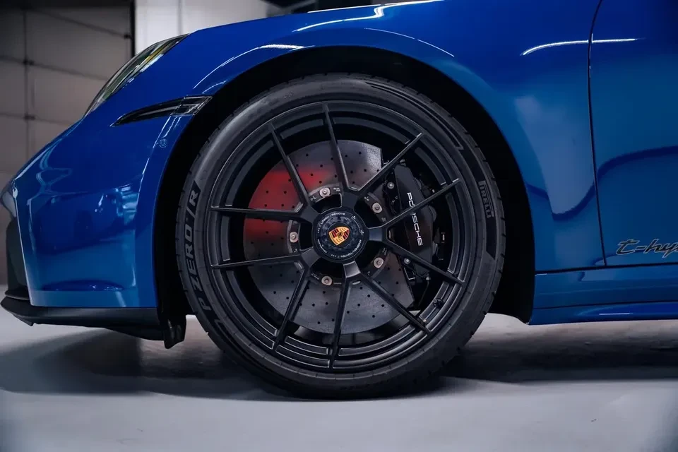 2025 Porsche 992 Carrera GTS - Image 2 of 14