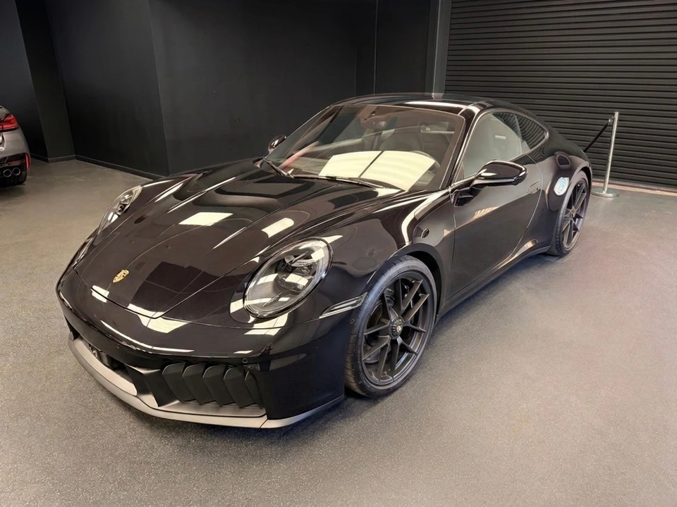 2025 Porsche 992 Carrera GTS - Image 6 of 29