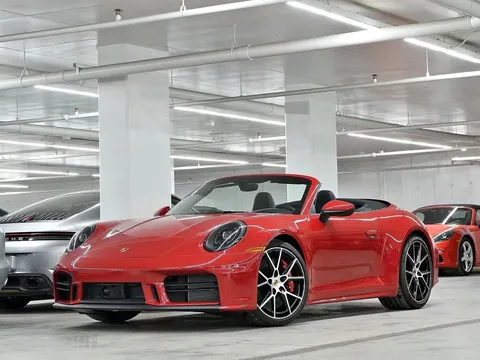 2025 Porsche 911 Carrera S Cabriolet