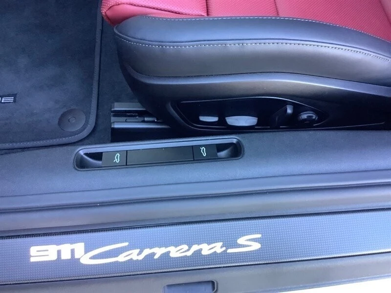 2025 Porsche 992 Carrera S - Image 13 of 31