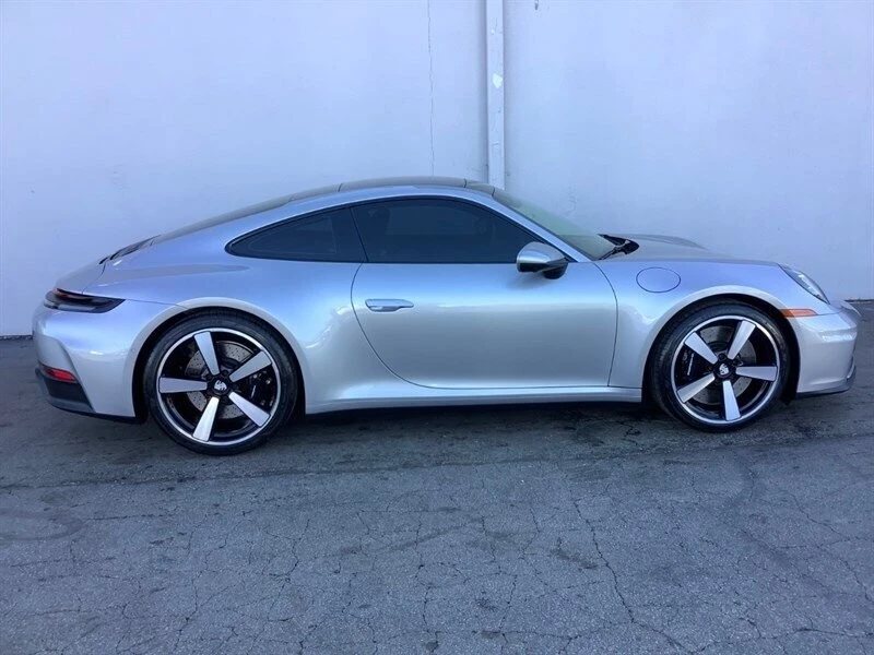 2025 Porsche 992 Carrera S - Image 4 of 31