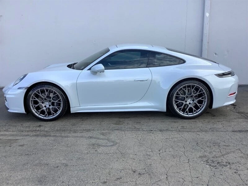 2025 Porsche 992 Carrera - Image 6 of 21