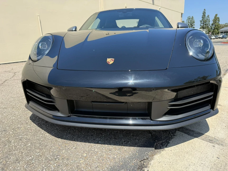 2025 Porsche 992 Carrera - Image 4 of 31