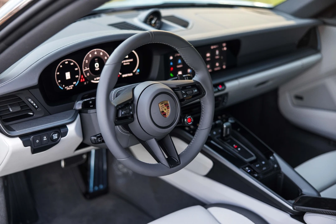 2025 Porsche 992 Carrera - Image 20 of 21