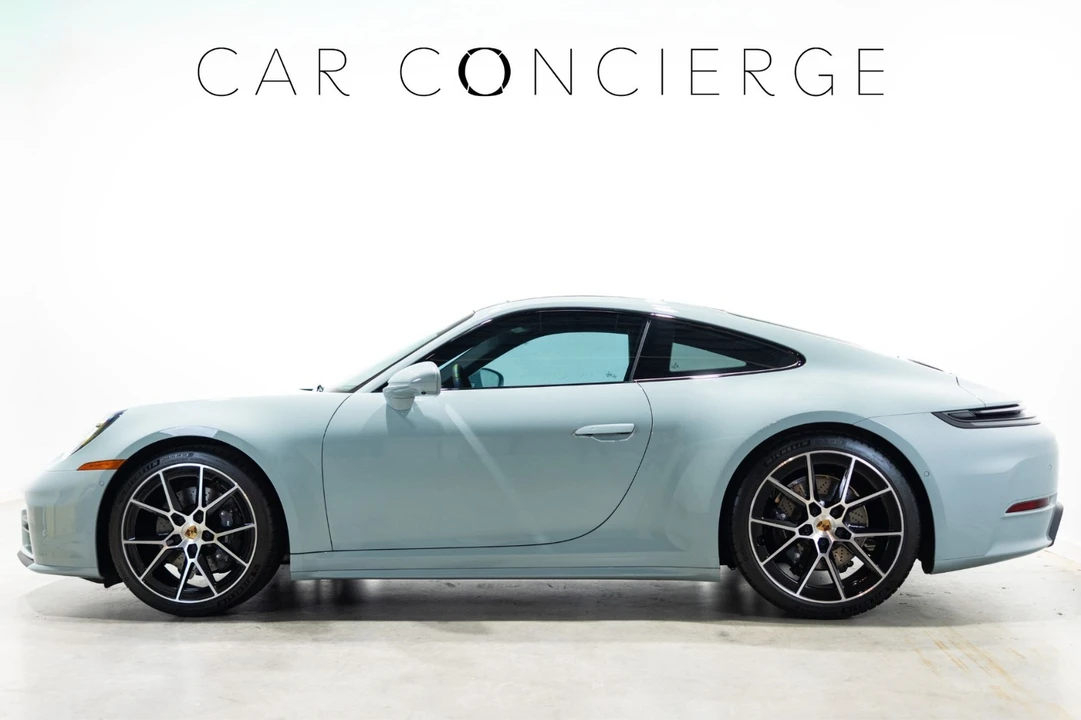 2025 Porsche 992 Carrera - Image 8 of 21
