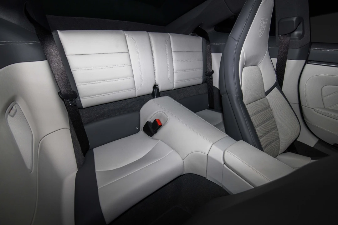 2025 Porsche 992 Carrera - Image 19 of 21