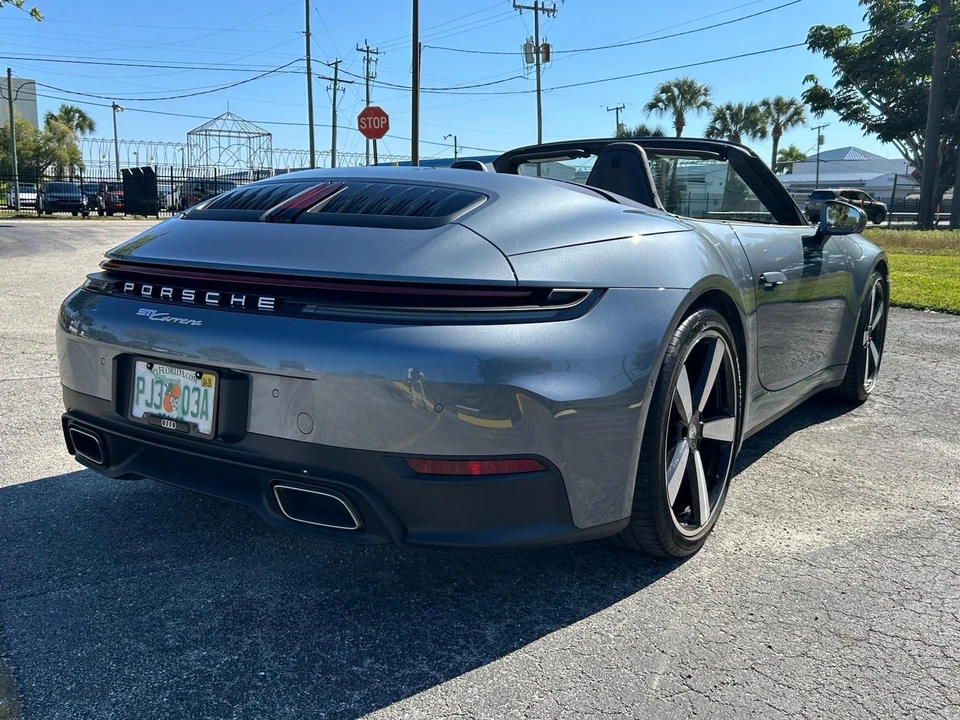 2025 Porsche 992 Carrera - Image 13 of 21