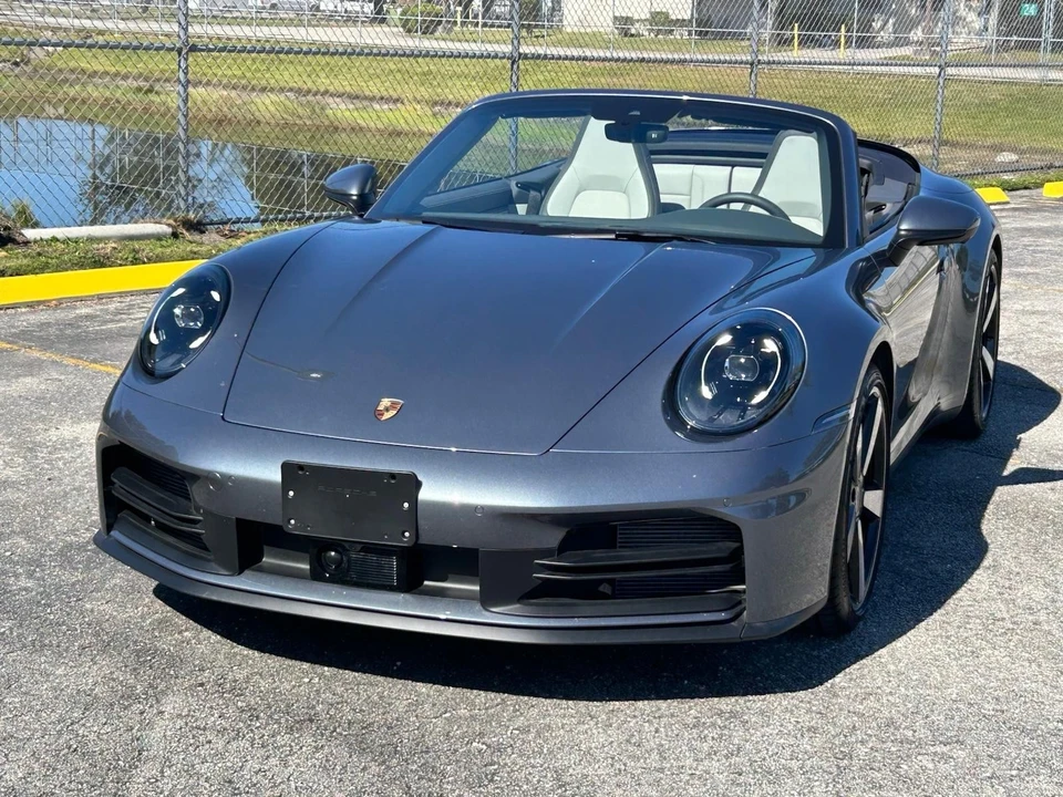 2025 Porsche 992 Carrera - Image 19 of 21