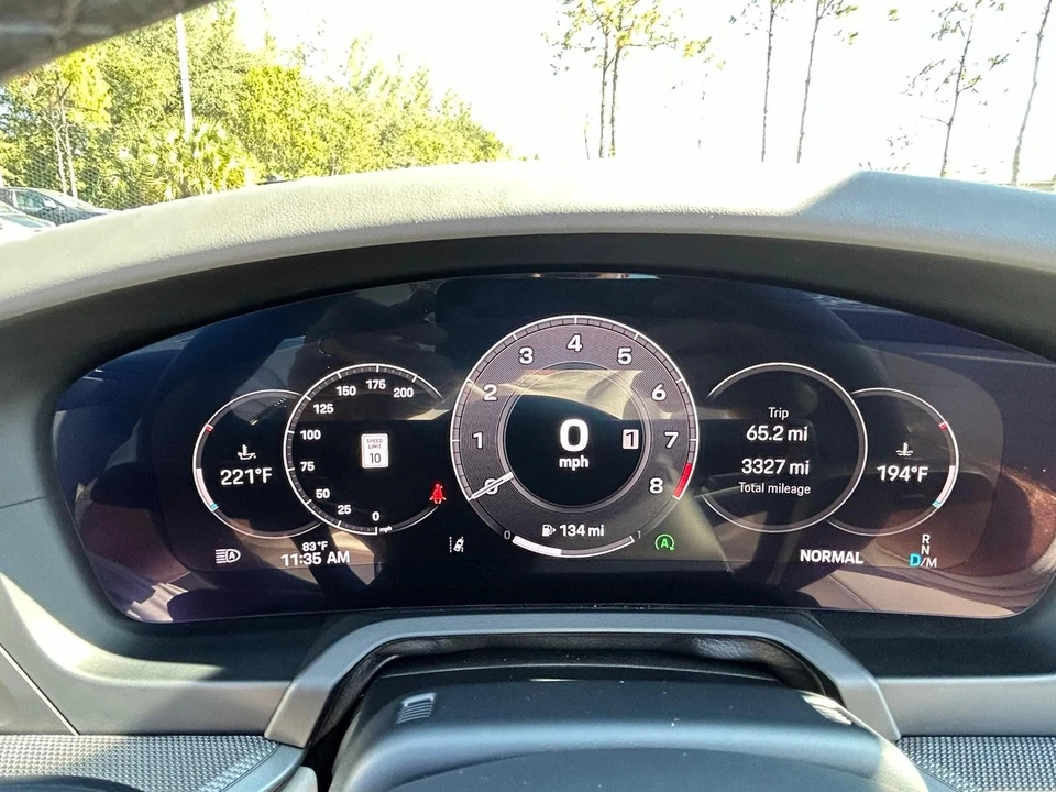 2025 Porsche 992 Carrera - Image 8 of 21