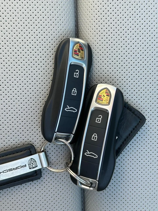 2025 Porsche 992 Carrera - Image 3 of 21