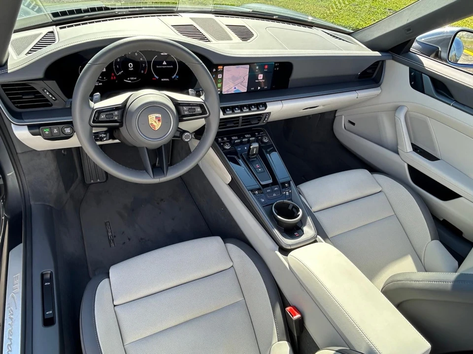 2025 Porsche 992 Carrera - Image 17 of 21