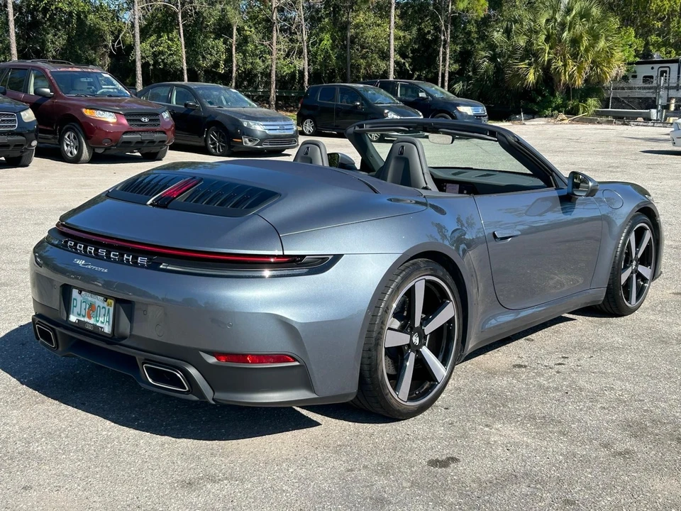 2025 Porsche 992 Carrera - Image 6 of 21