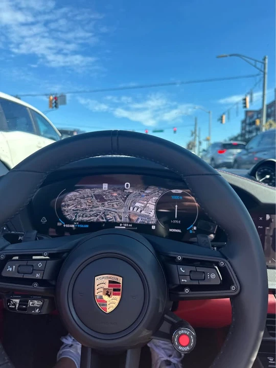 2025 Porsche 992 Carrera - Image 2 of 4